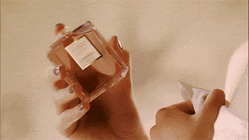 晶澳太阳能公布2016年初步业绩:收入介于21.8亿到23.3亿美元之间‘bsports必一’(图2) 必一·体育