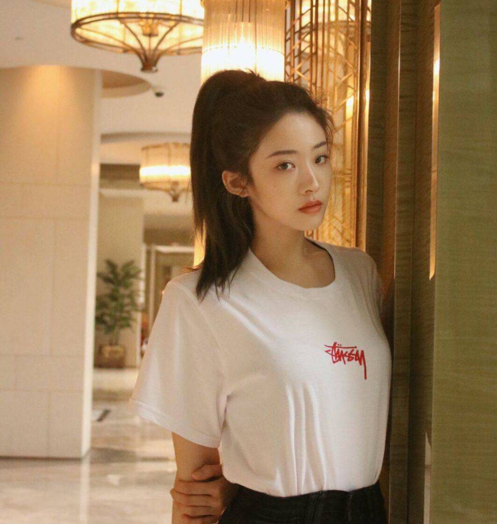 
安保人员肢体接触女艺人 已经被停职处置惩罚！‘bsport必一运动’(图11)